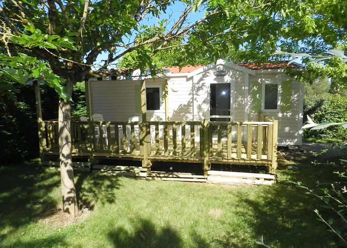 Camping Le Clos De La Lere